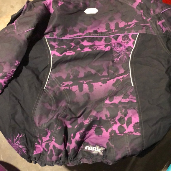 Castle jacket - Picture 3 of 3